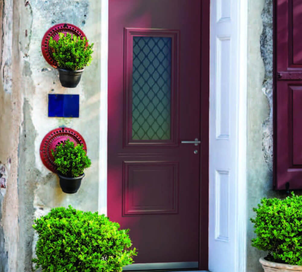 Kaj priljubljene barve vhodnih vrat povedo o vas?